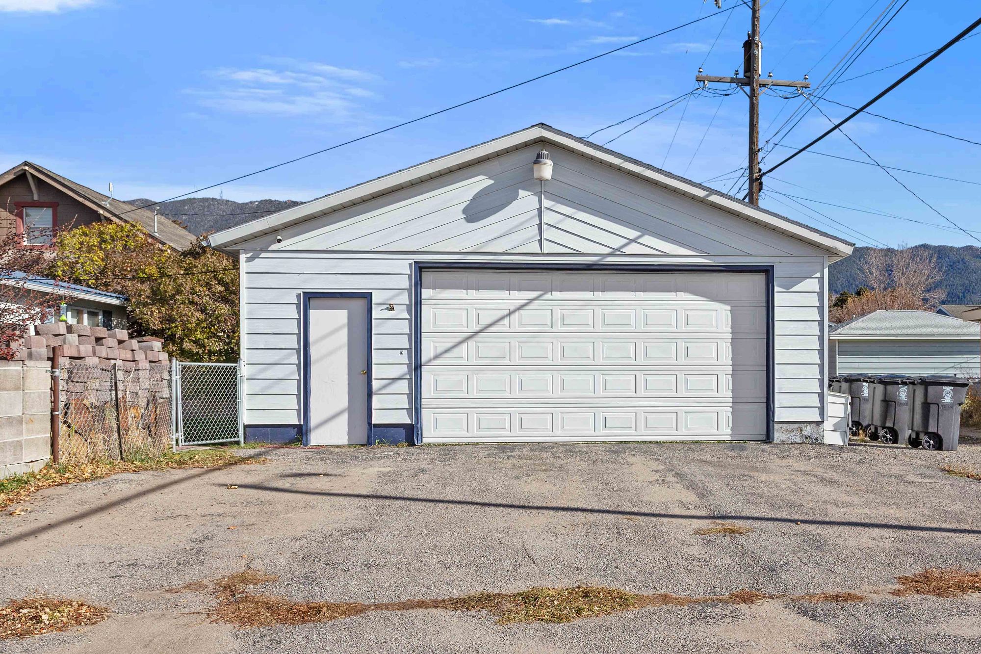 2530 Kossuth Street