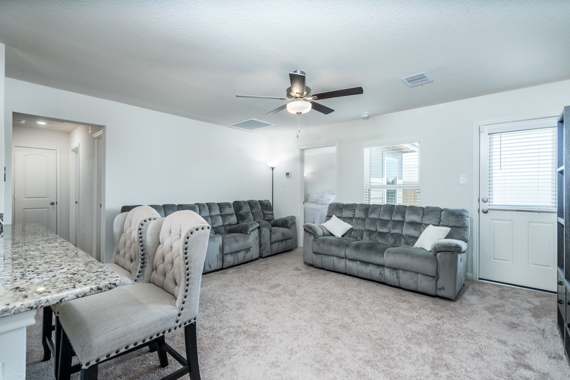 22442 Kennons Way