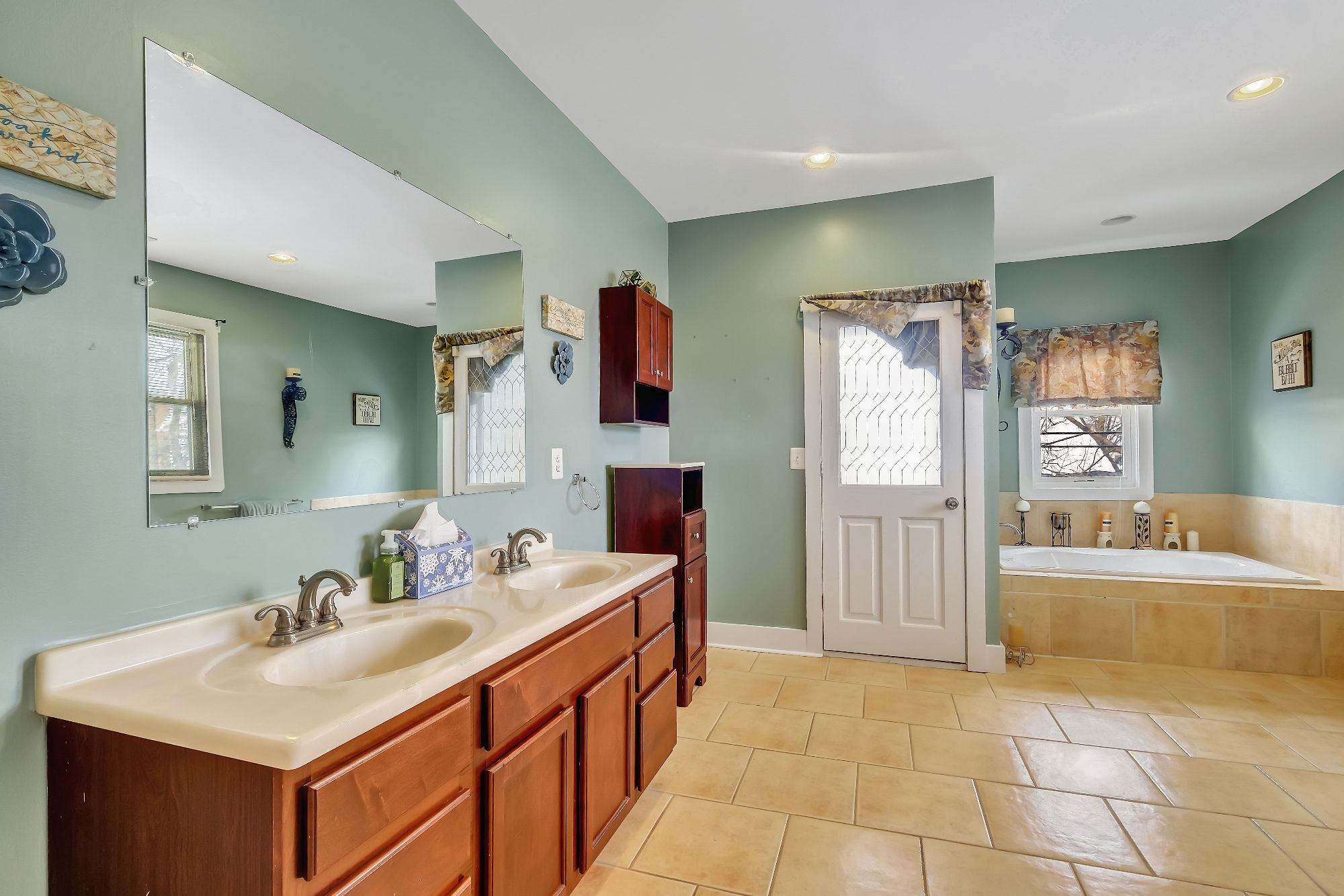 3504 Edgewood Road