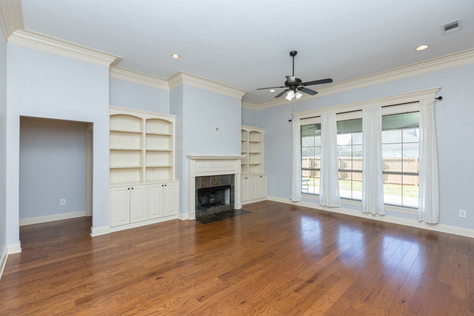 7335 Oakview Drive