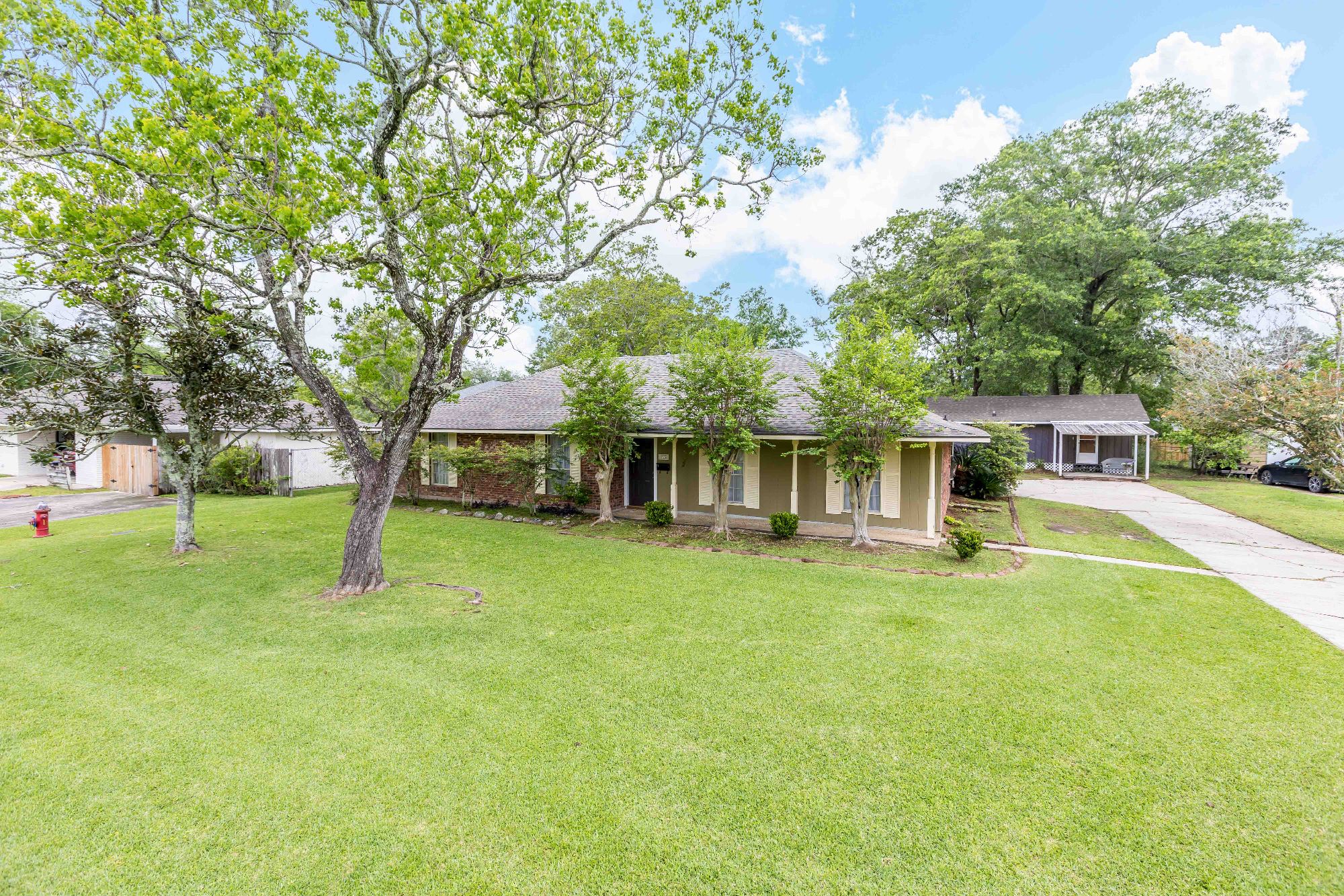 705 Dawes Drive