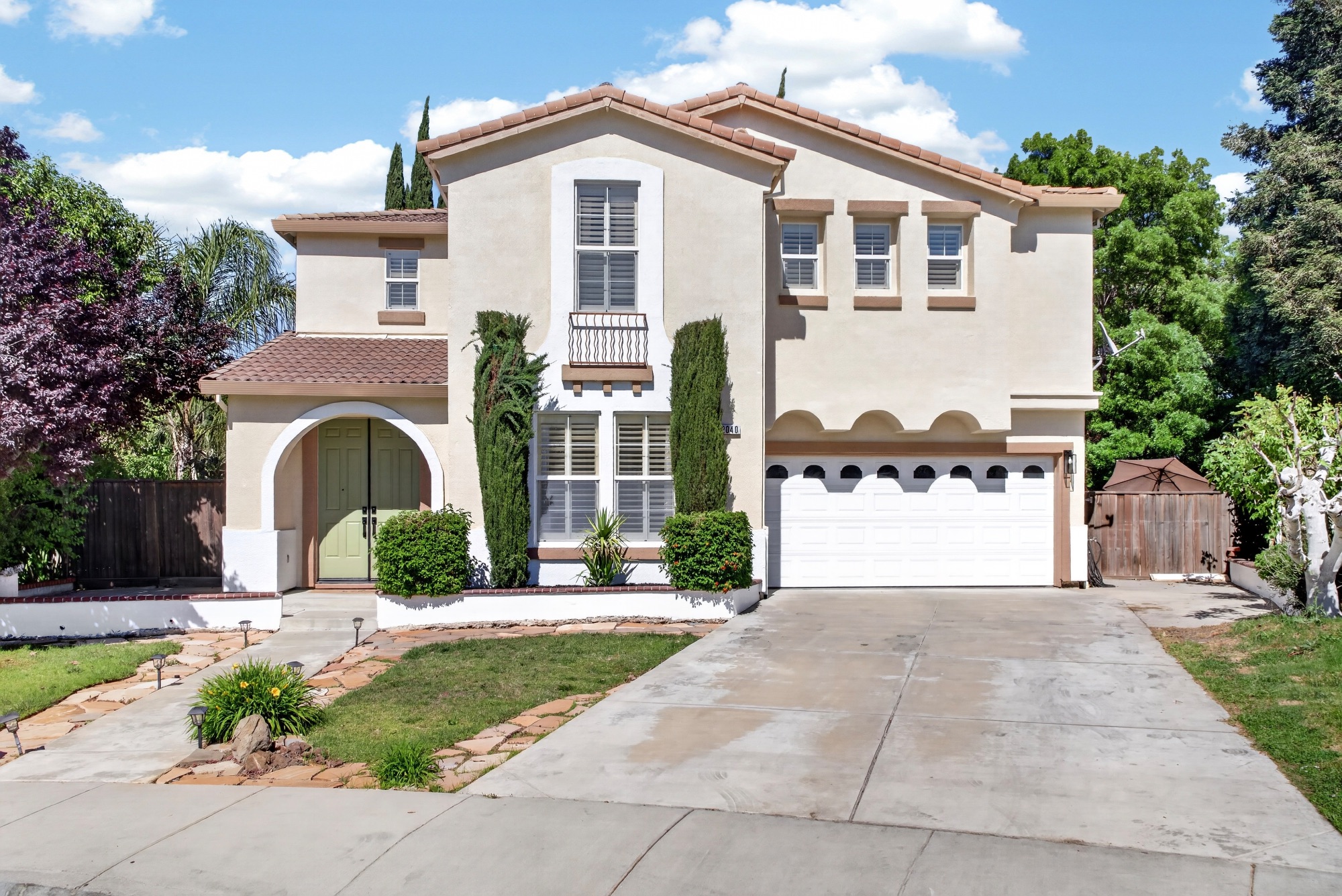 2040 Iberis Court