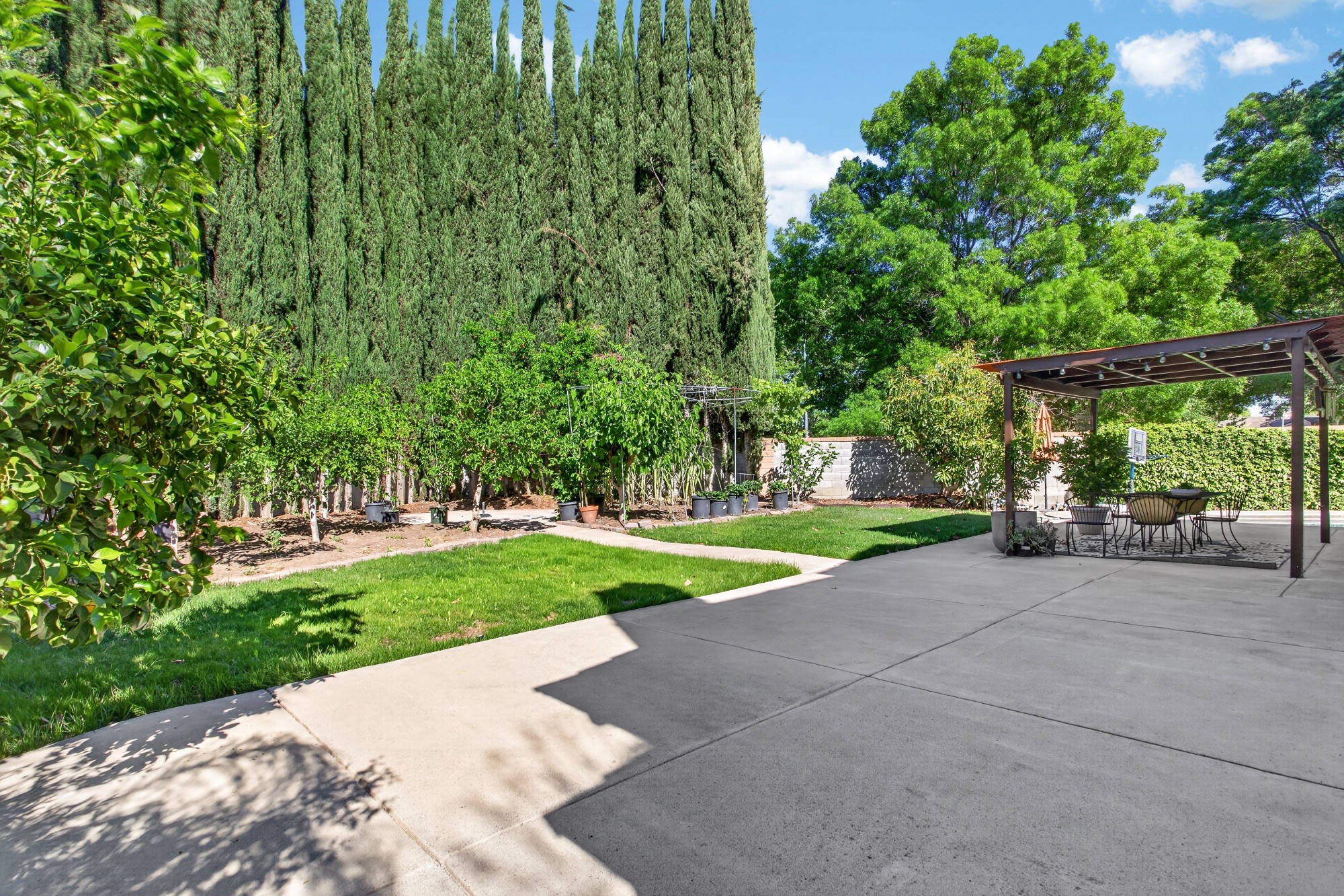 2040 Iberis Court