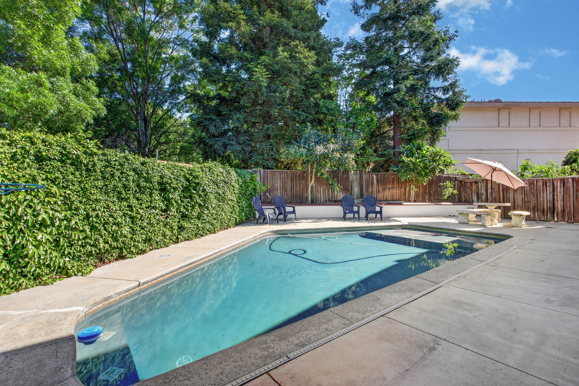 2040 Iberis Court