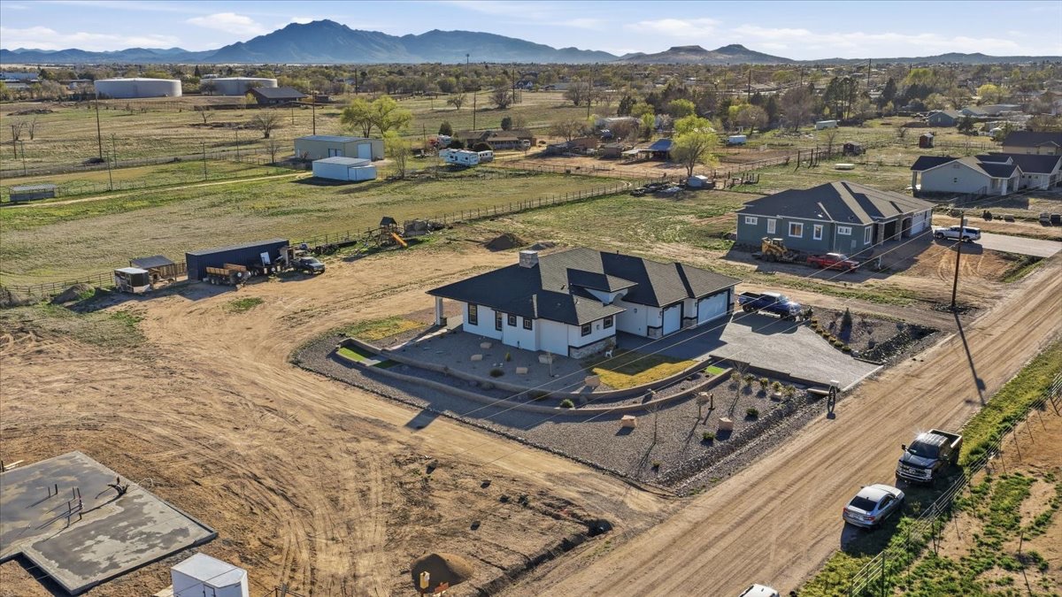 925 East Aztec Drive