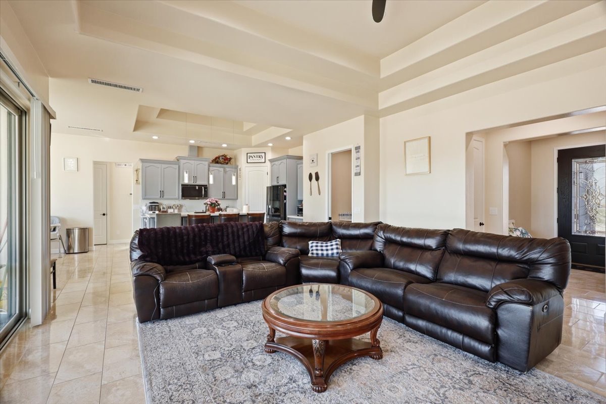 925 East Aztec Drive