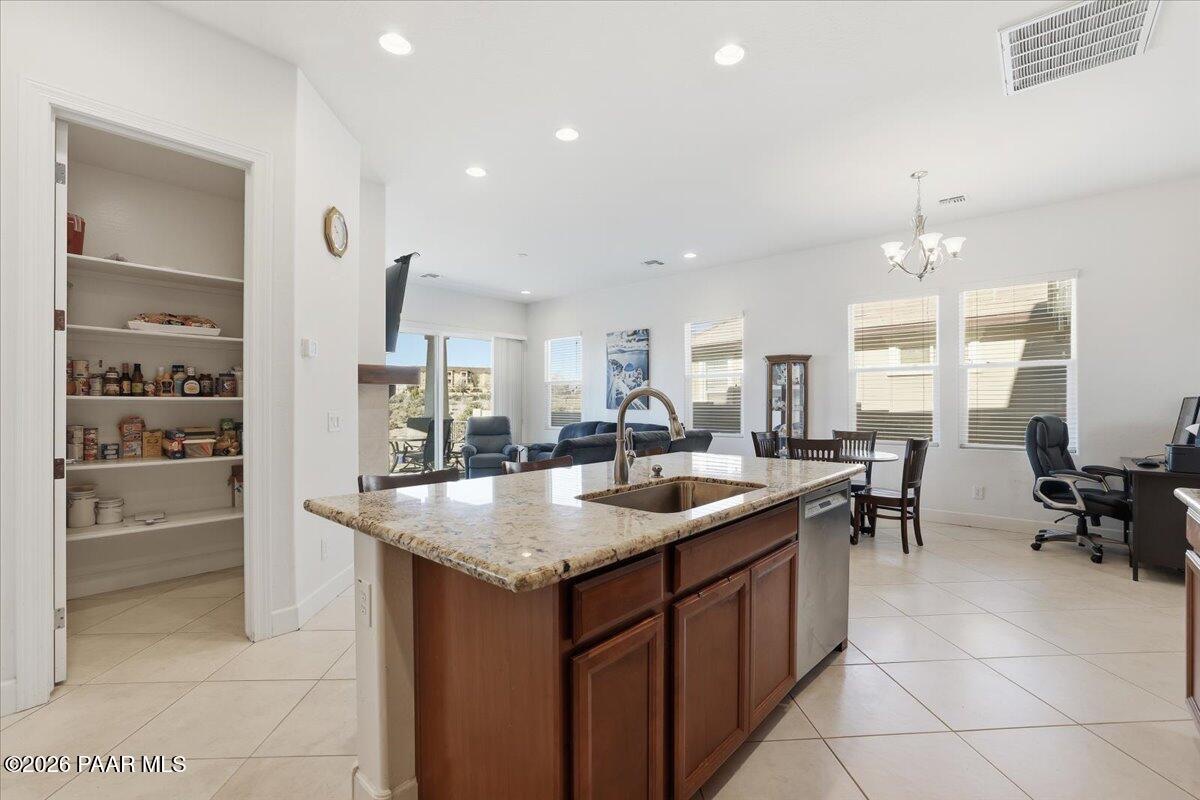 1528 Varsity Drive