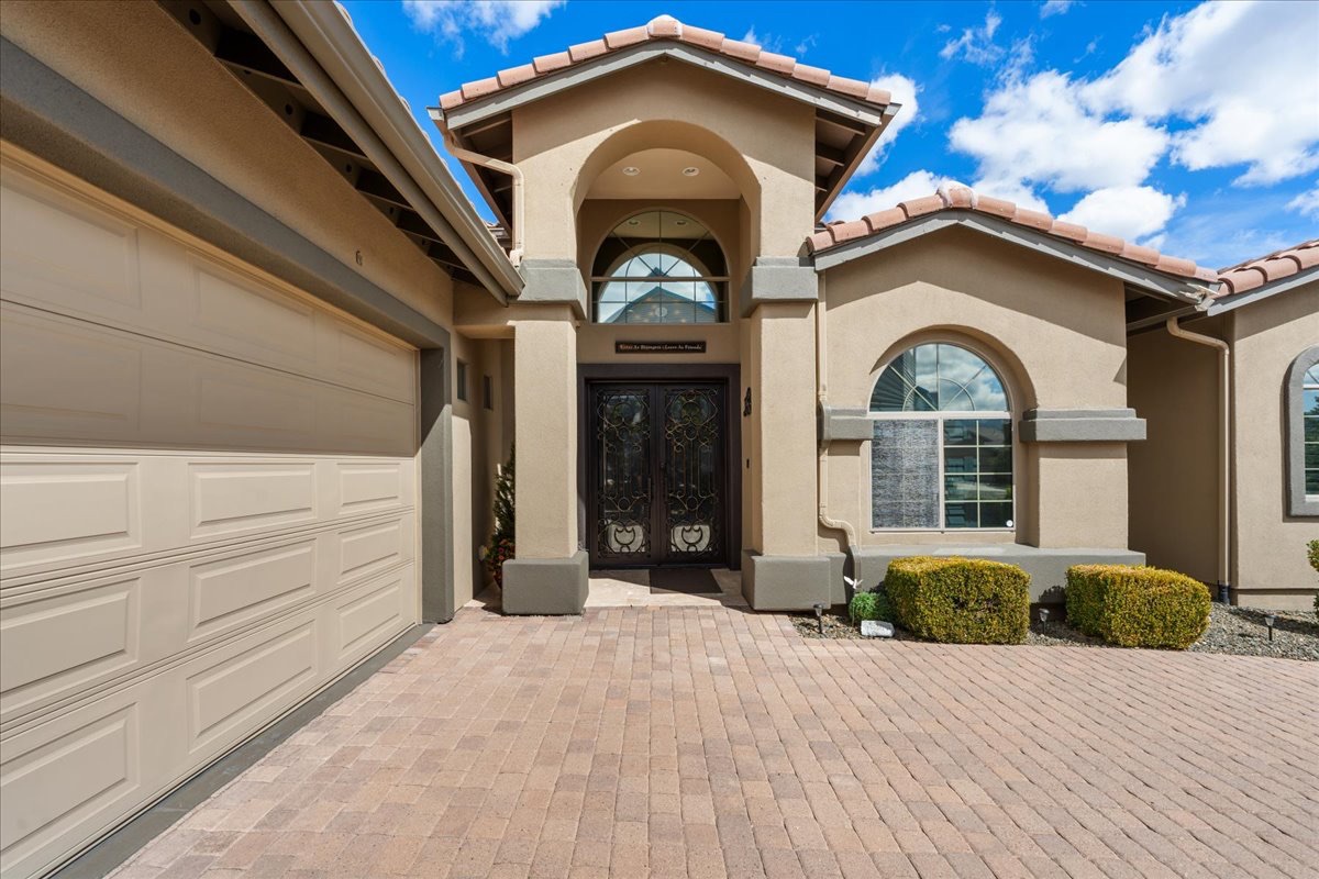 791 North Creekside Drive