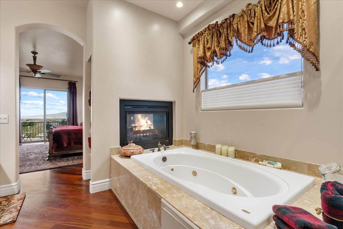 791 North Creekside Drive