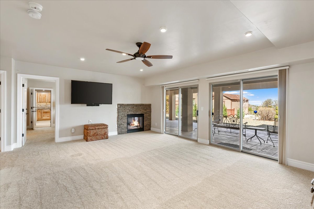 791 North Creekside Drive