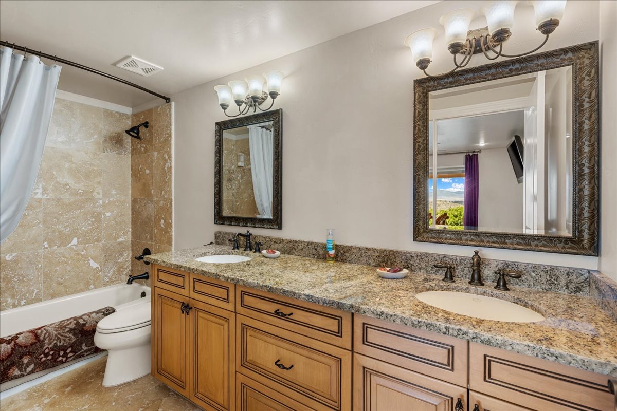 791 North Creekside Drive