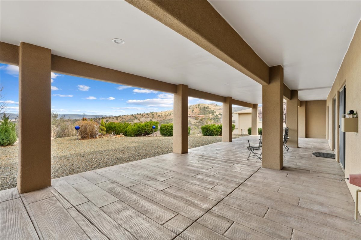 791 North Creekside Drive