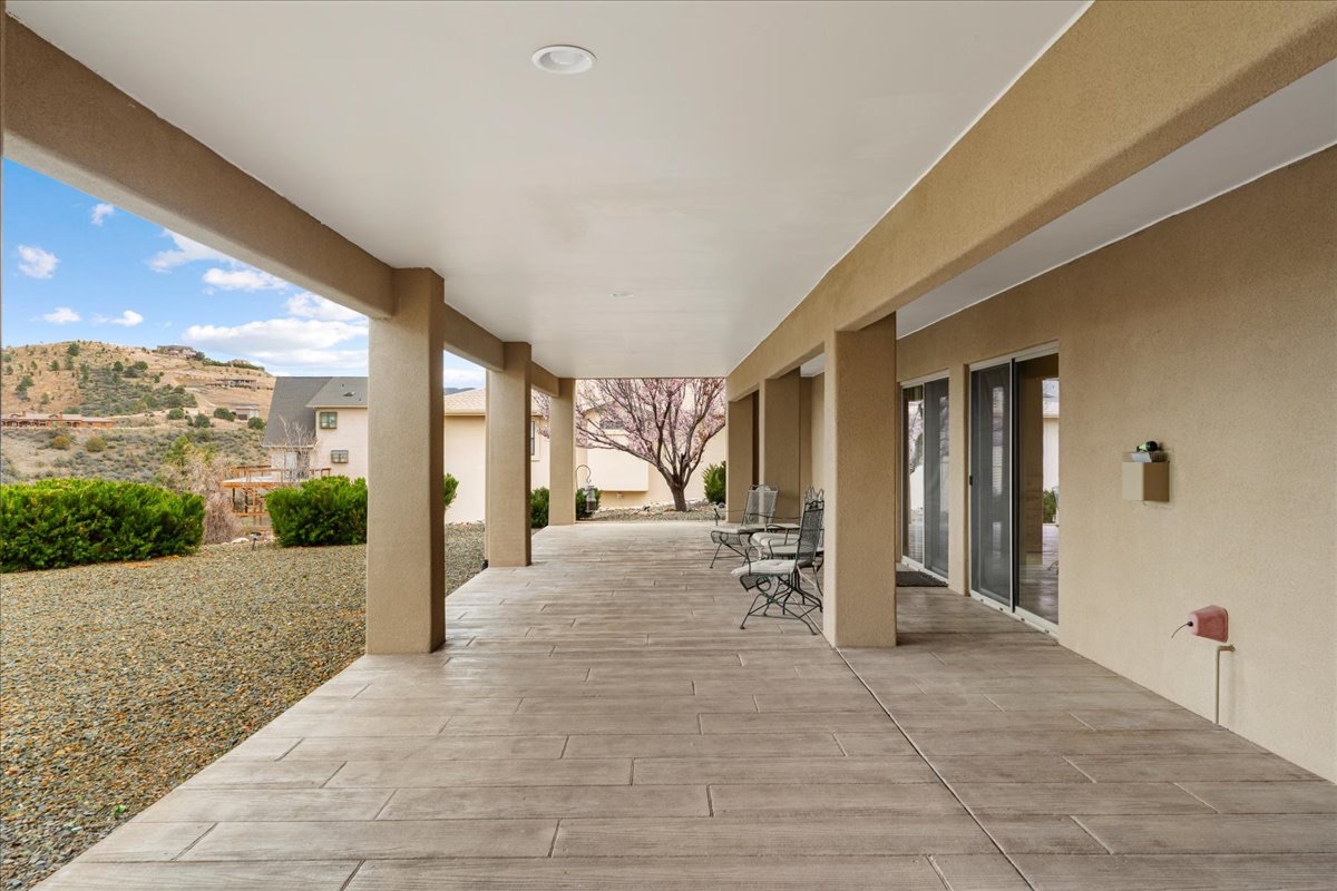 791 North Creekside Drive