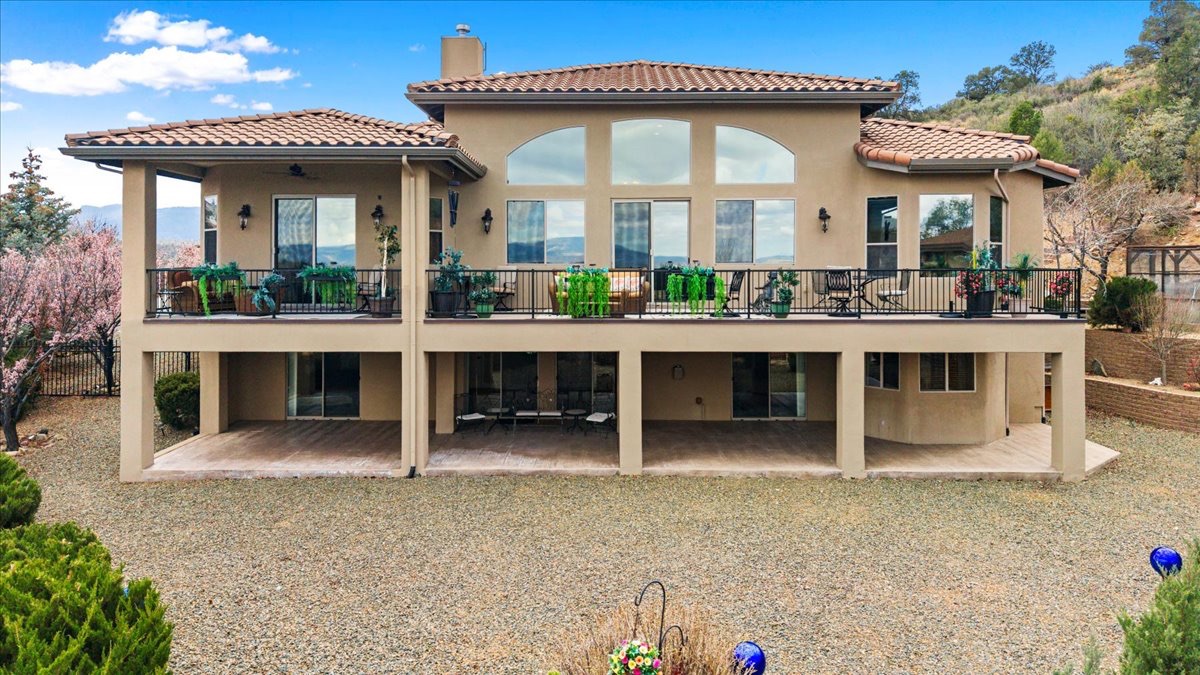791 North Creekside Drive