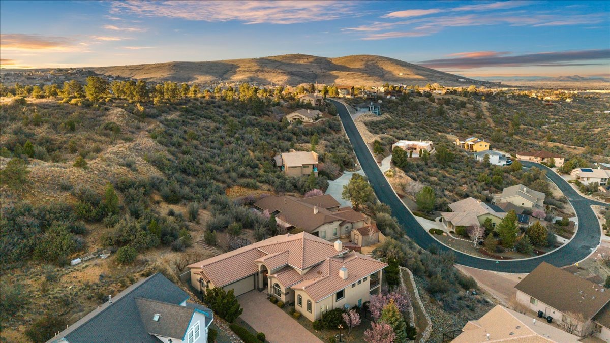 791 North Creekside Drive
