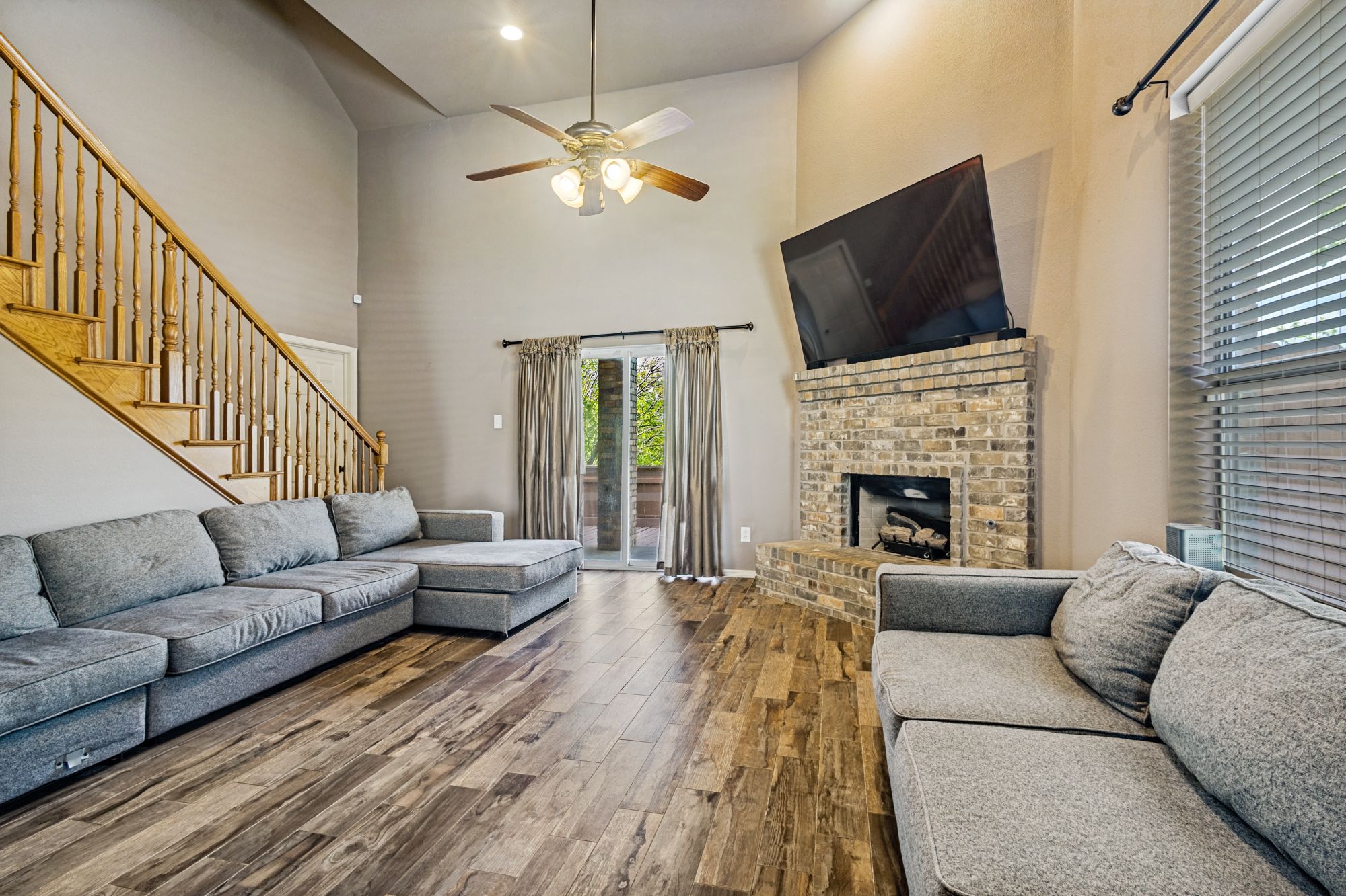 1 Pleasant Valley