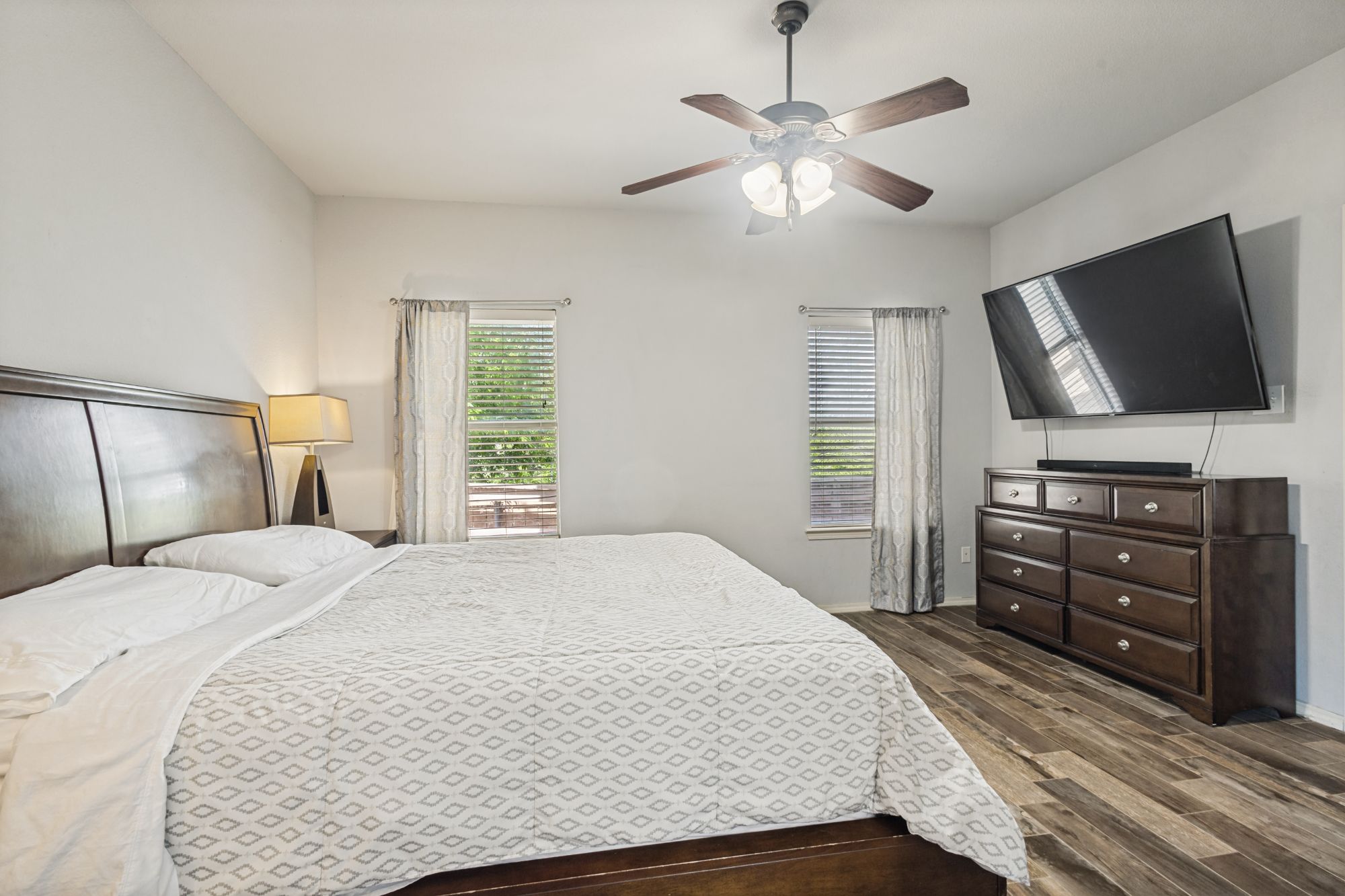 1 Pleasant Valley