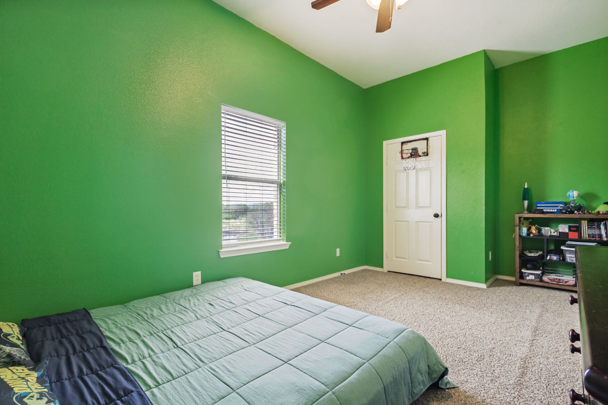 1 Pleasant Valley