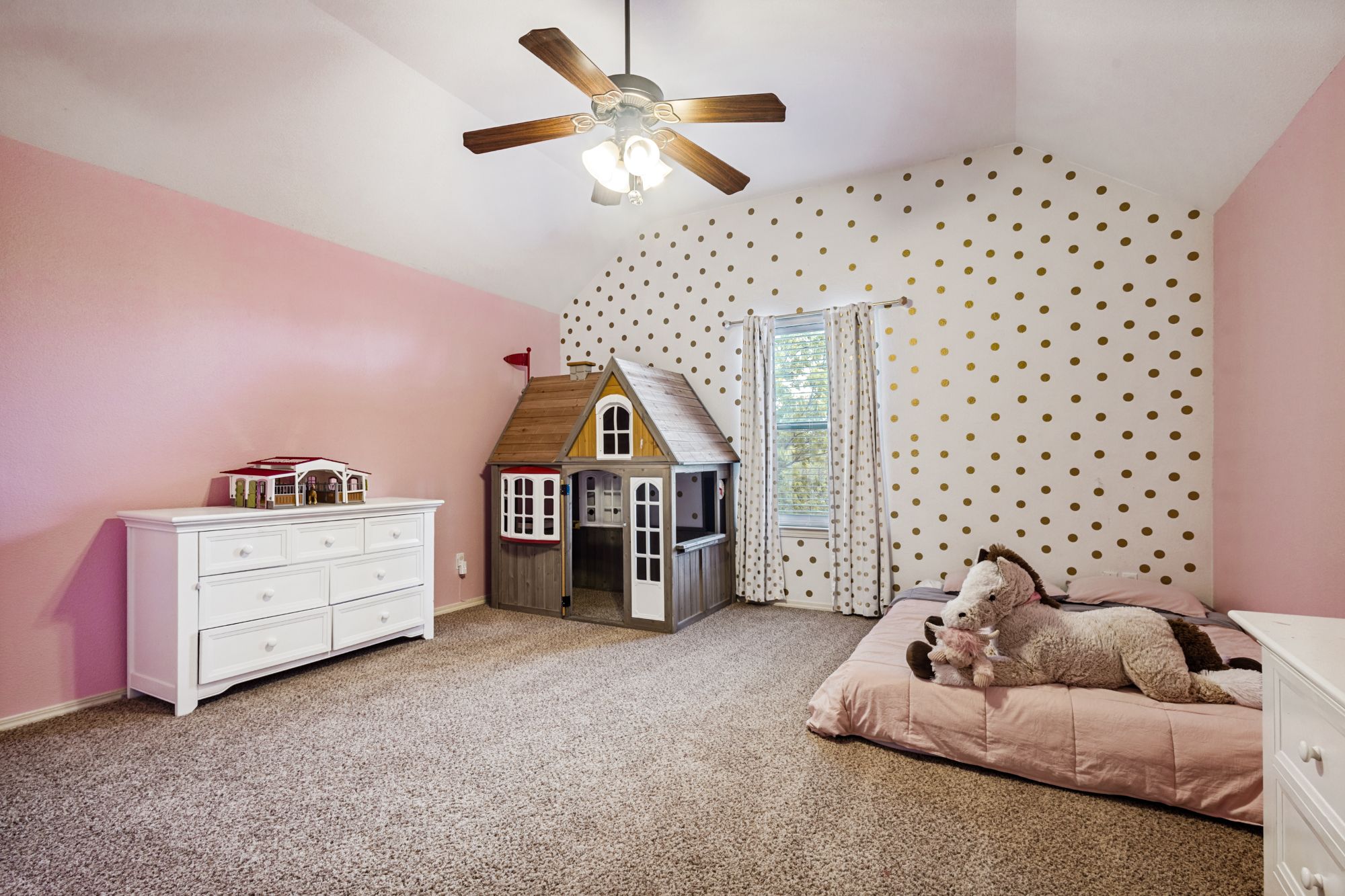 1 Pleasant Valley