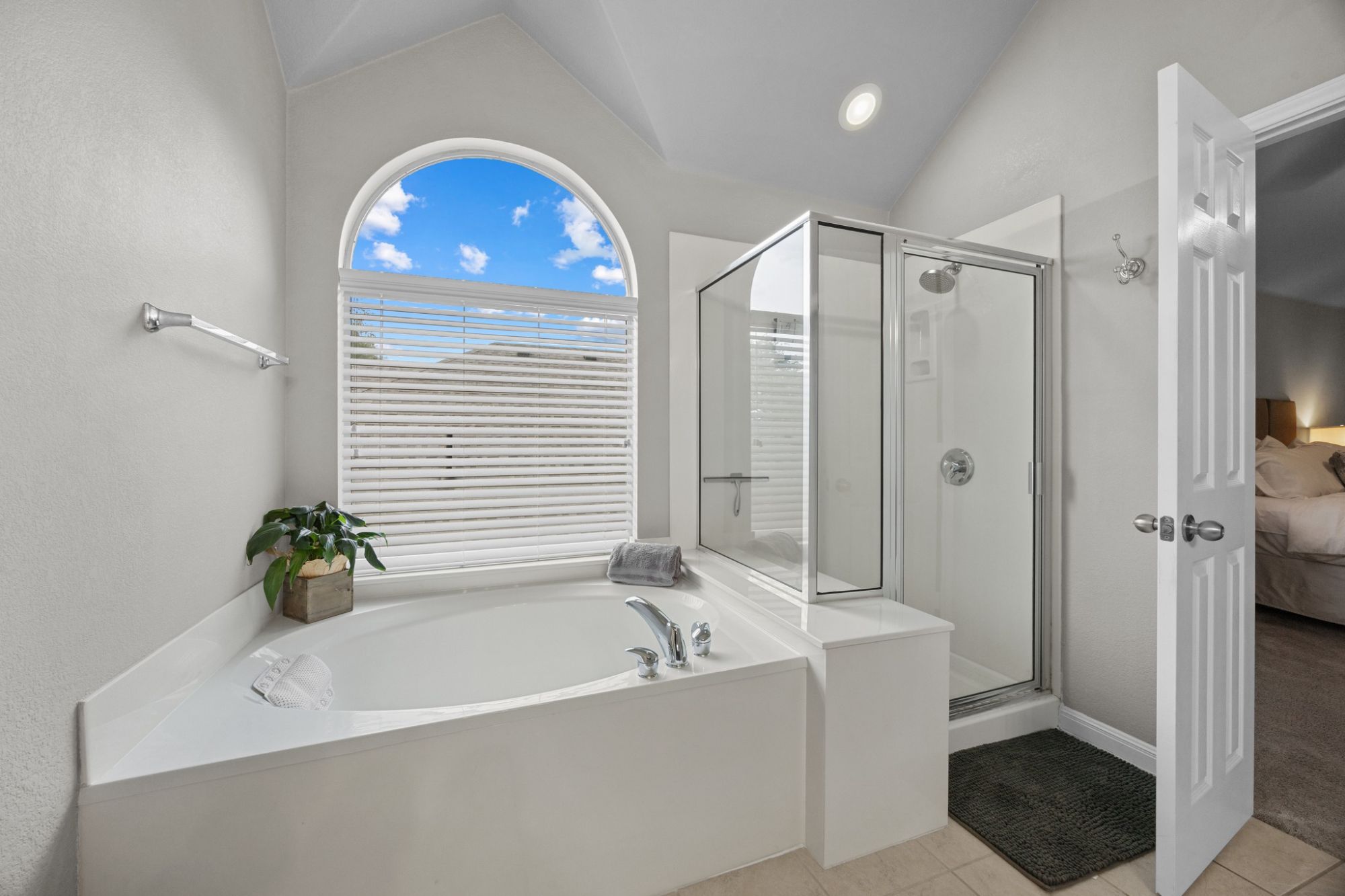 2800 Corabella Place
