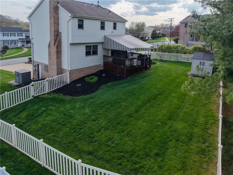 33 Ross Hollow Road