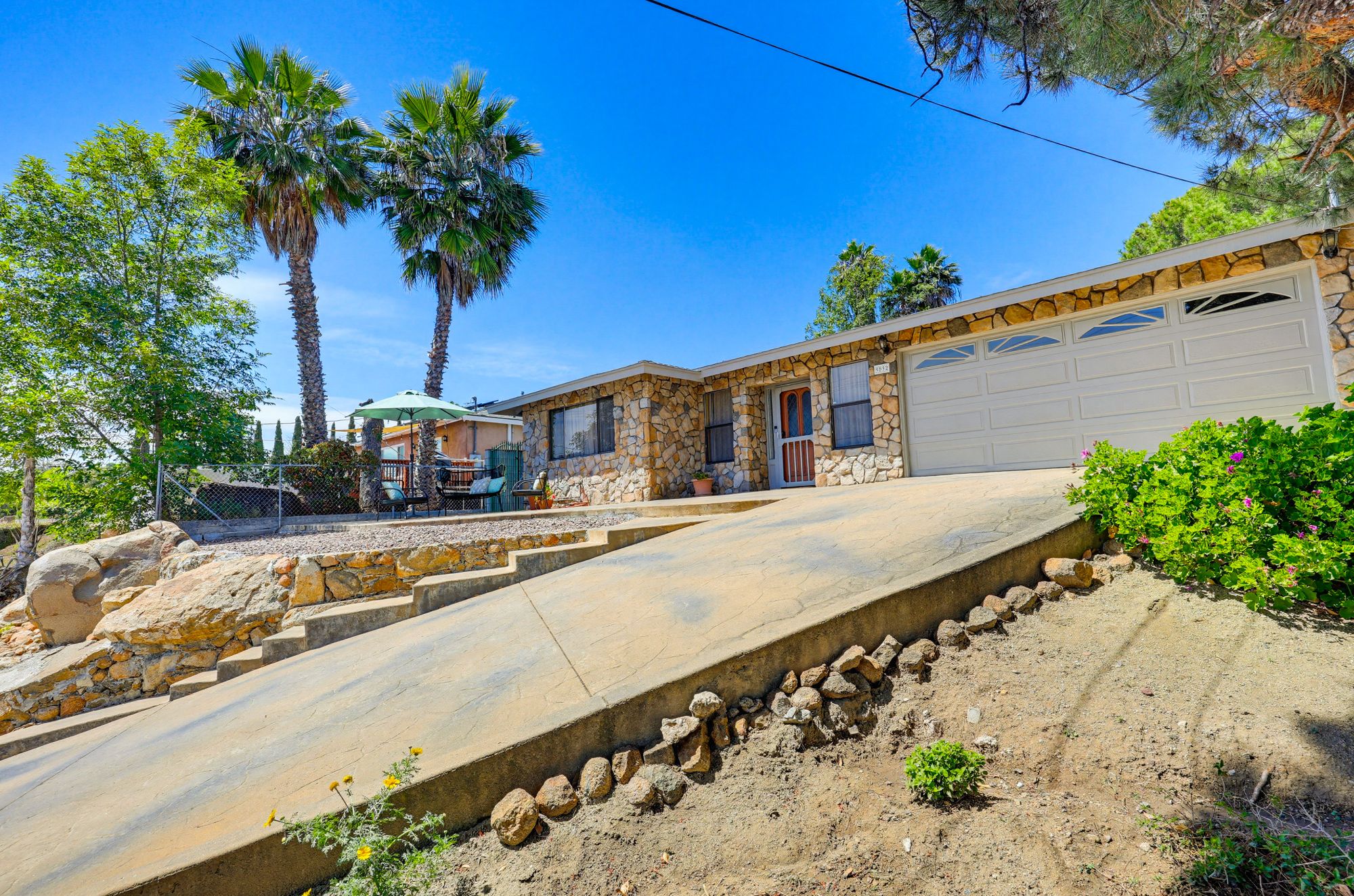 9832 Estrella Drive