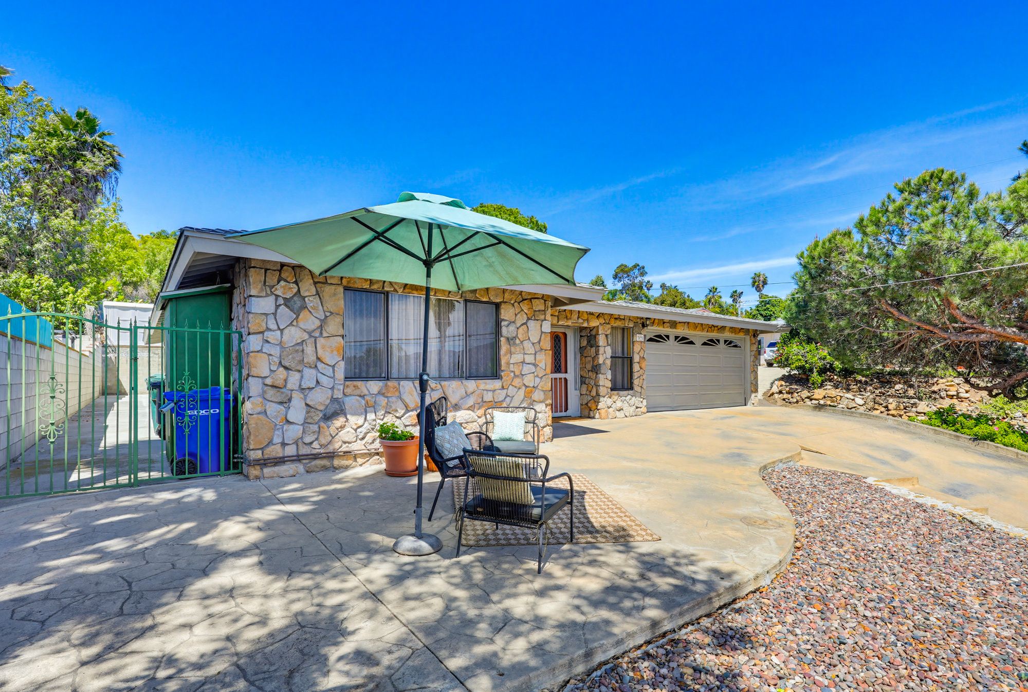 9832 Estrella Drive