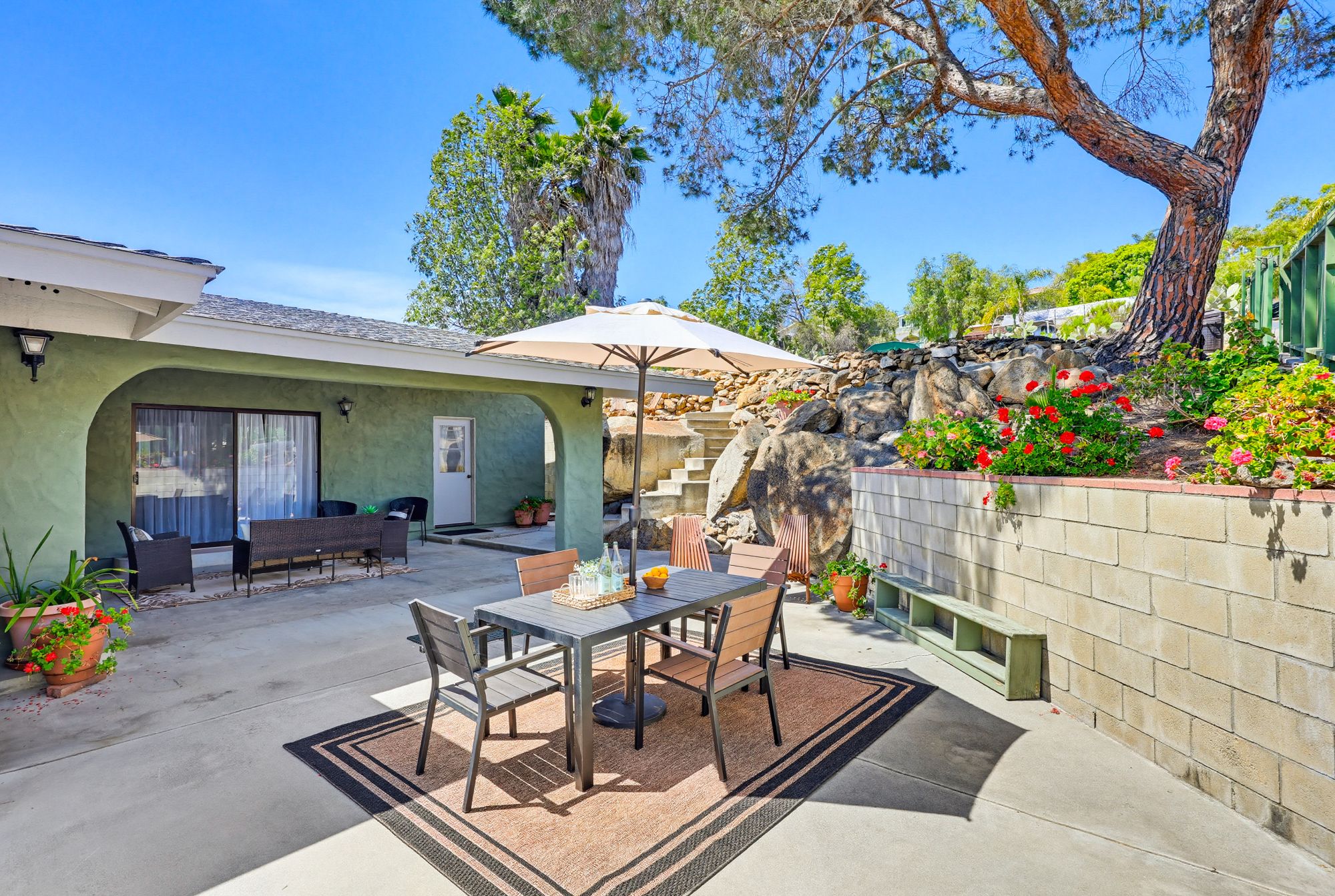 9832 Estrella Drive