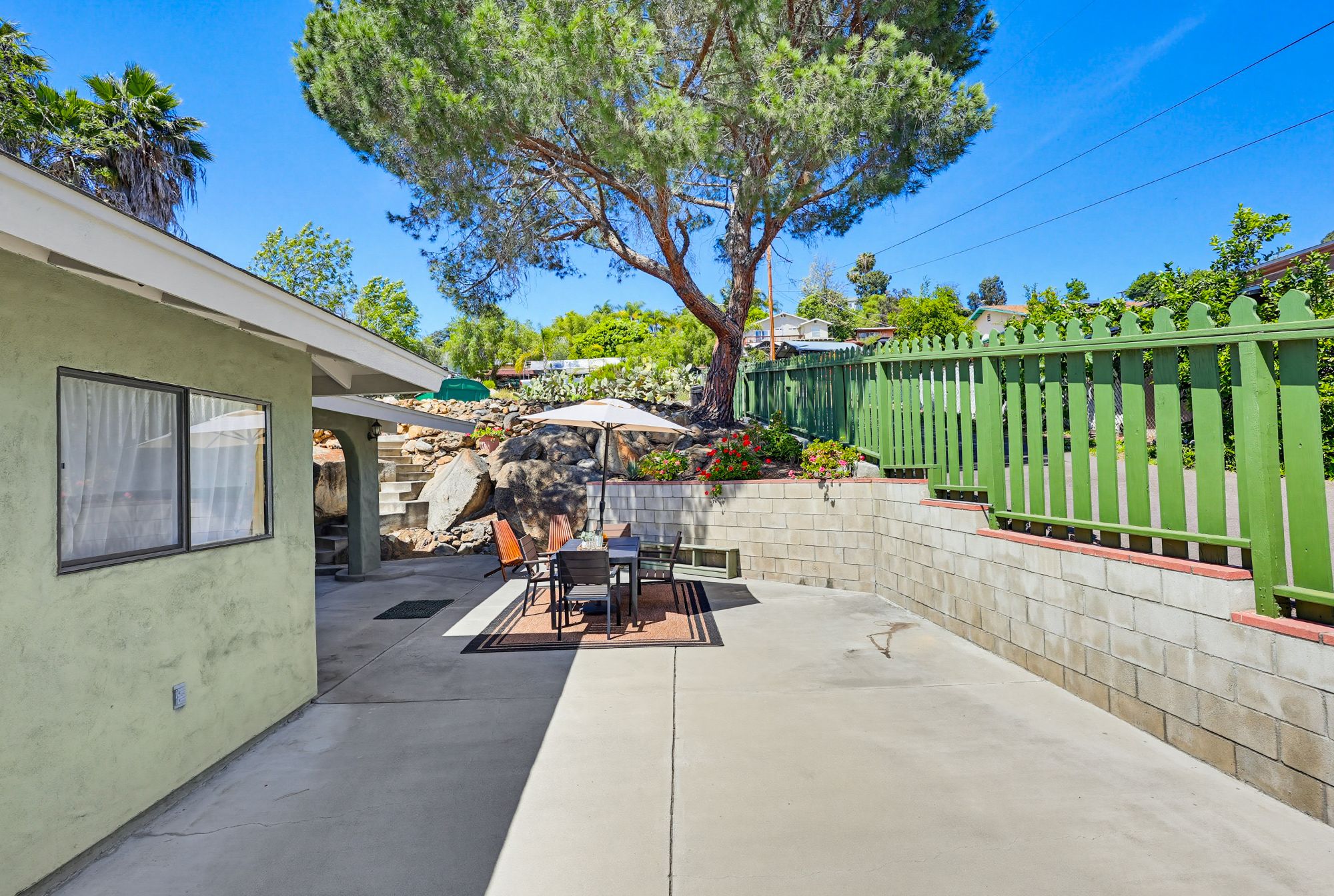 9832 Estrella Drive