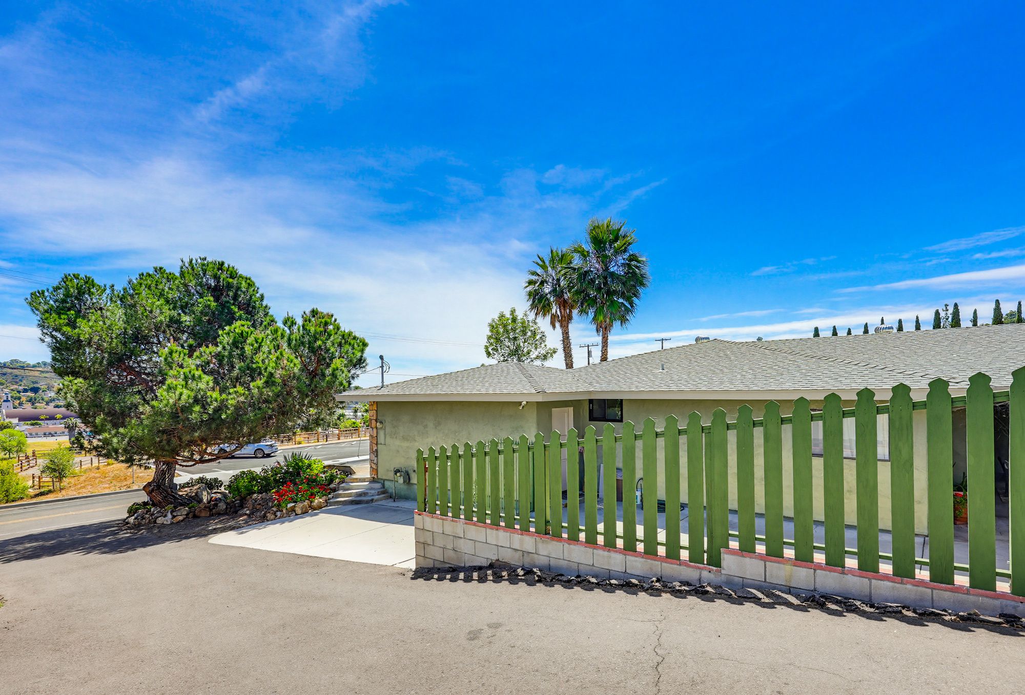 9832 Estrella Drive