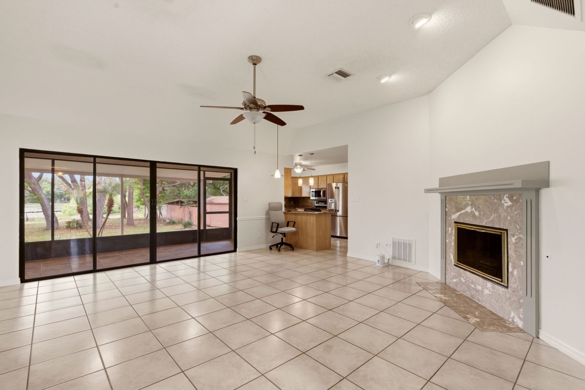 205 Angeles Road