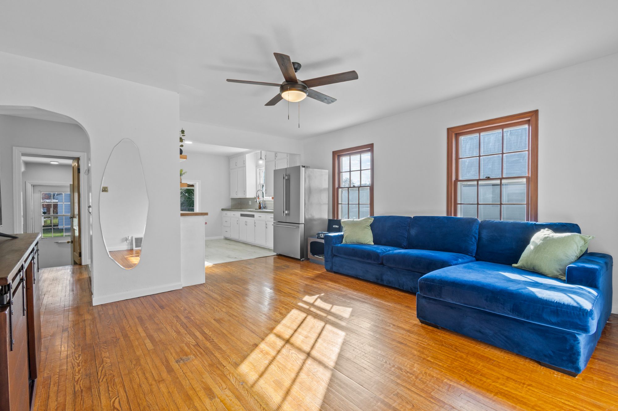 1260 Mccormick