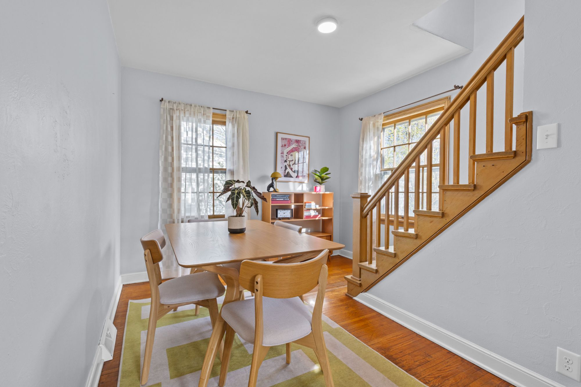 1260 Mccormick