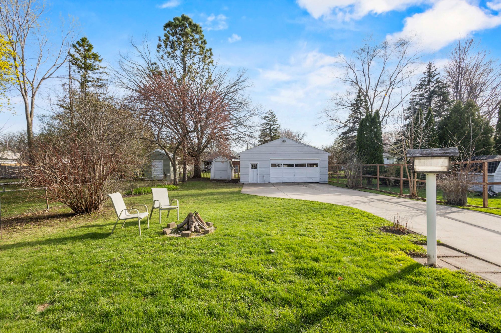 1260 Mccormick