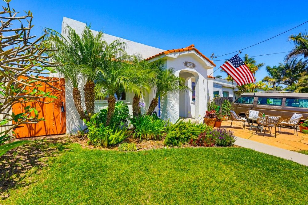 2064 Venice Street