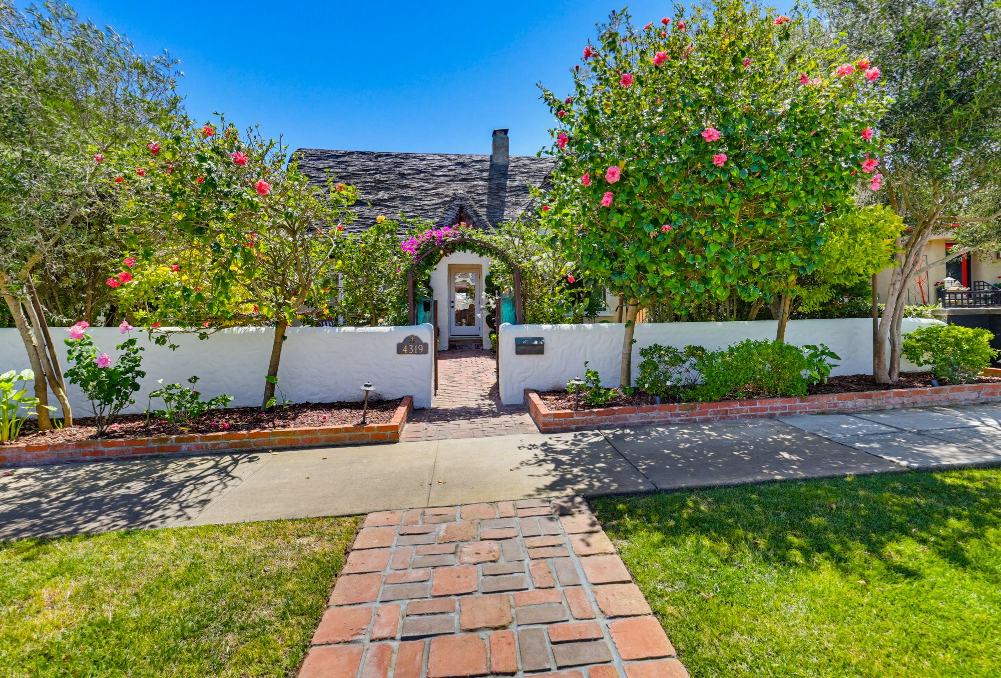 4319 Del Mar Avenue