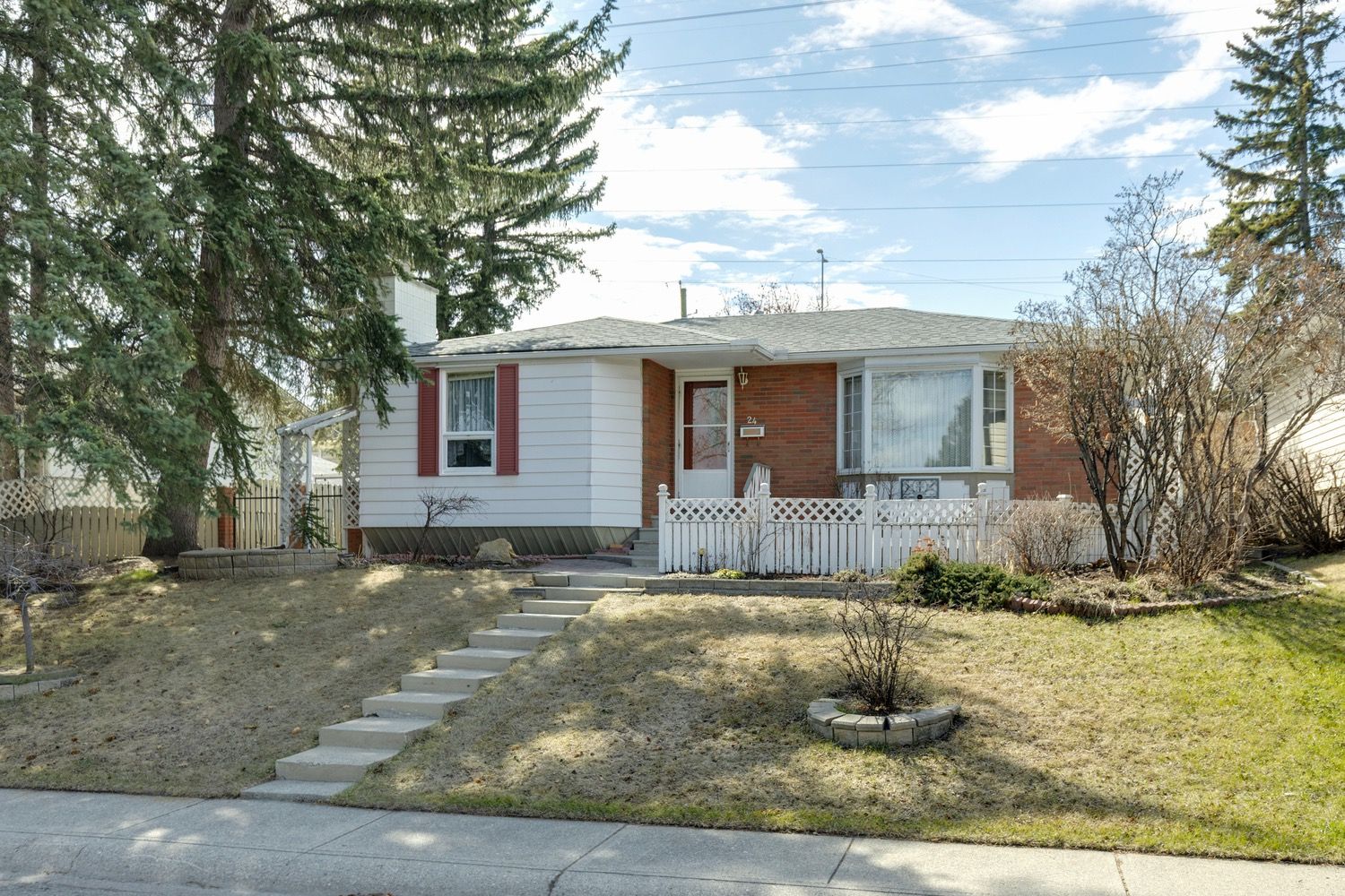 24 Westwood Crescent SW
