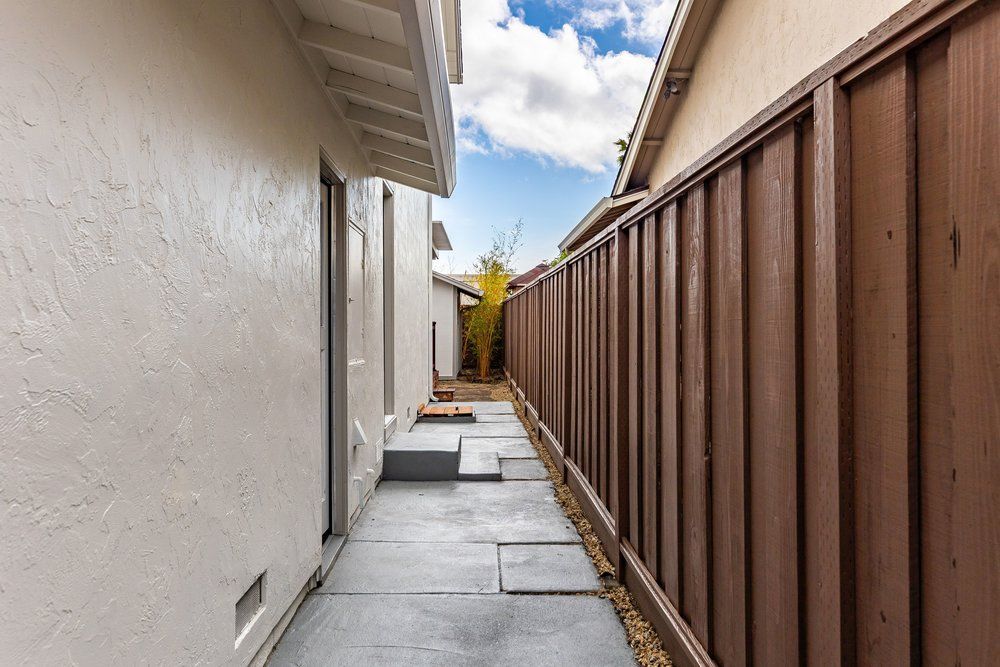 1298 Ribbon Street