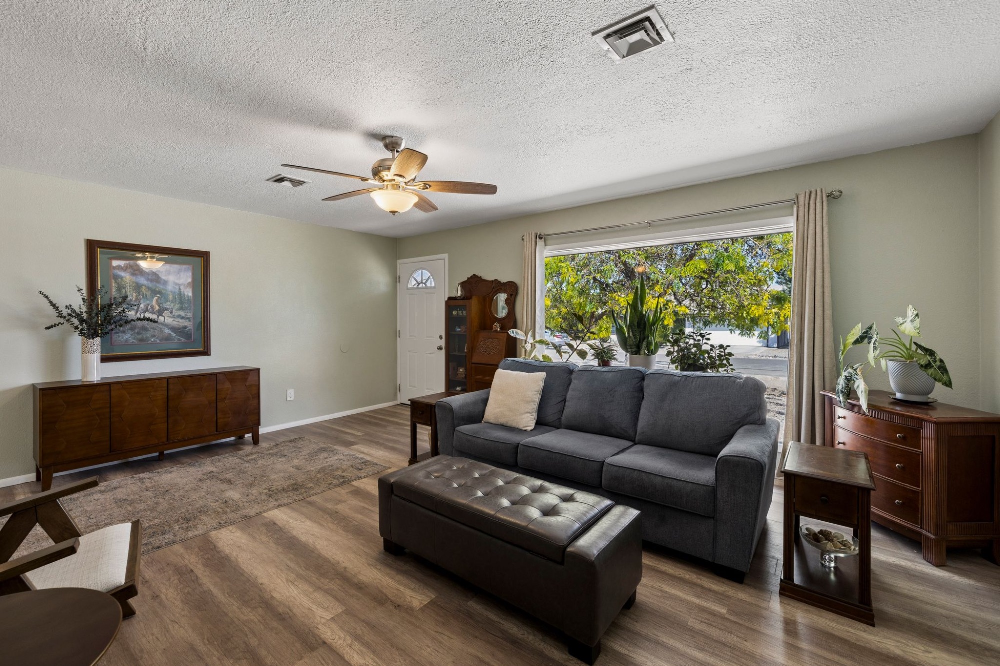 4024 North Gelding Drive