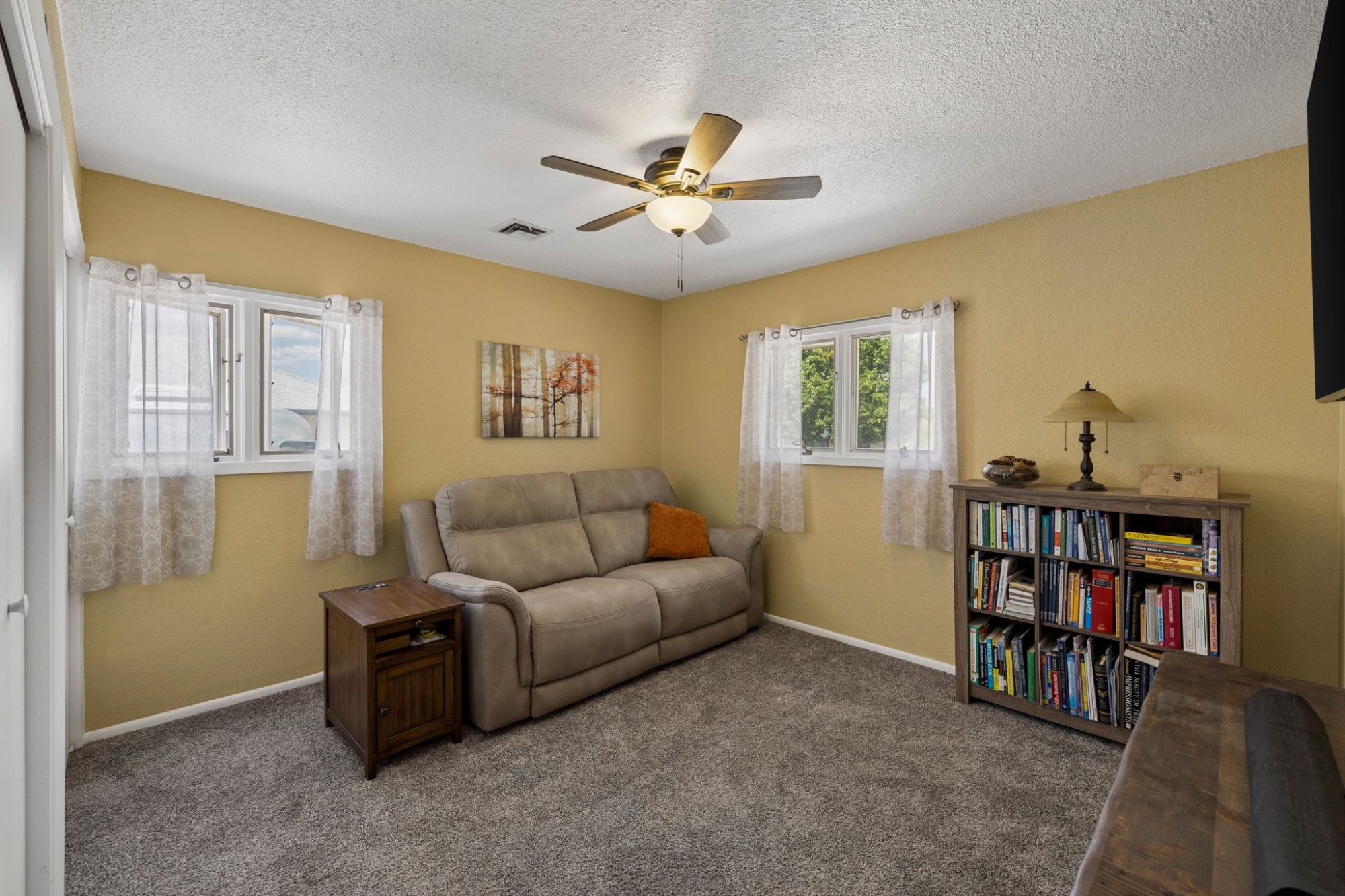 4024 North Gelding Drive