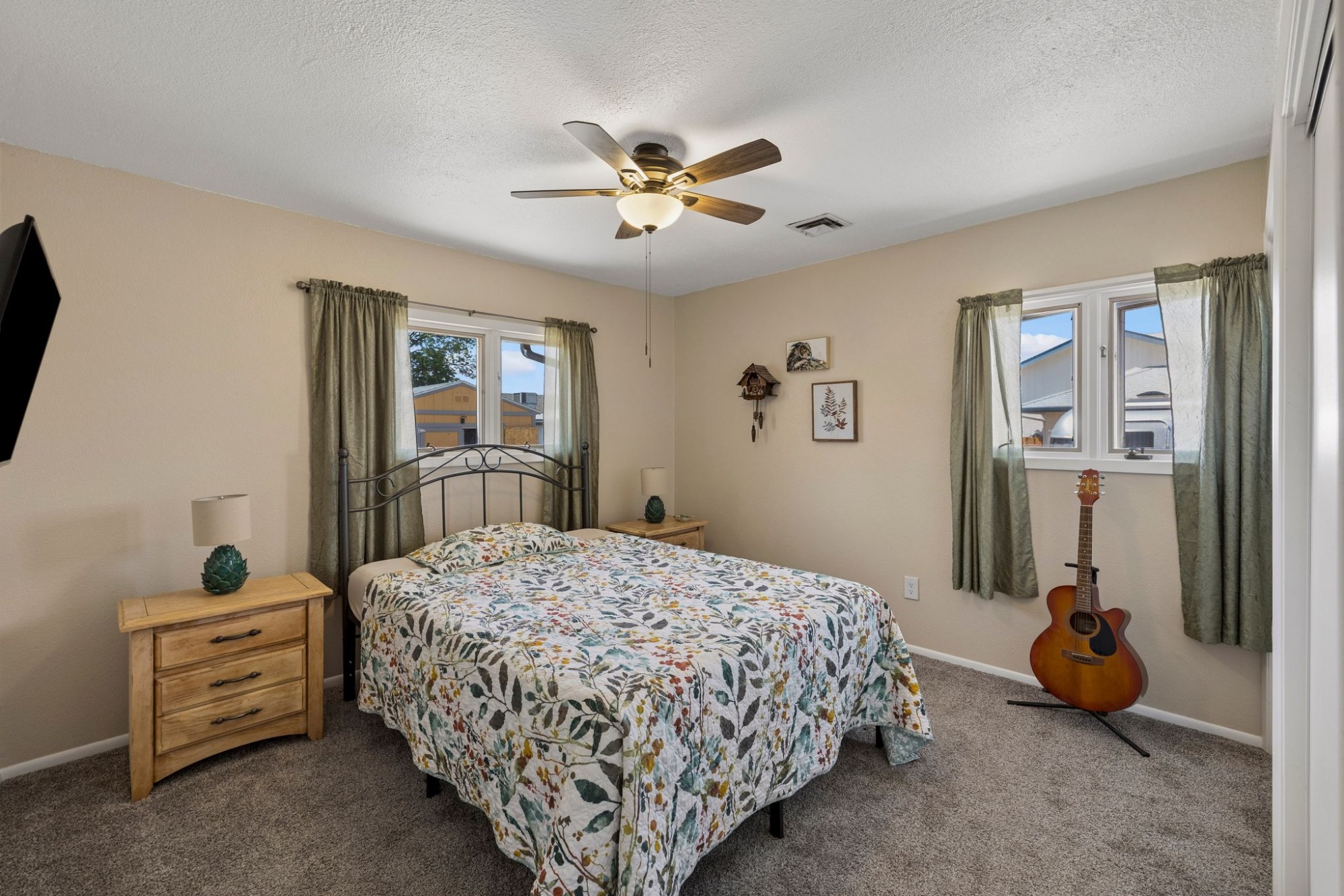 4024 North Gelding Drive