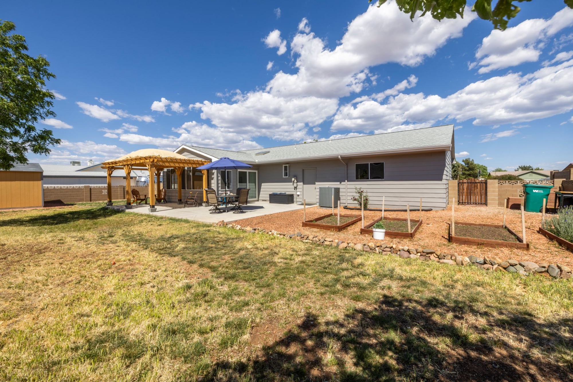 4024 North Gelding Drive