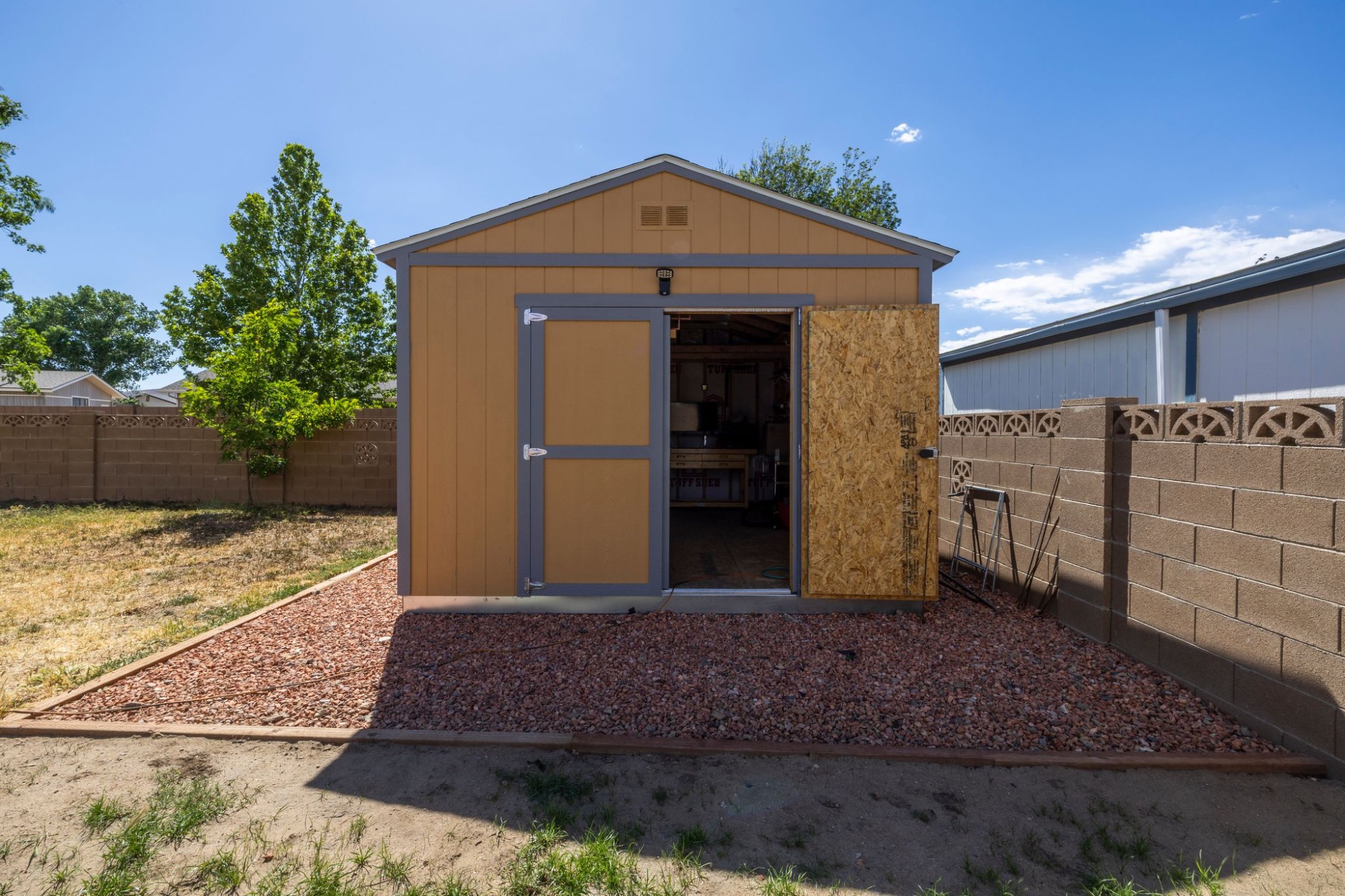 4024 North Gelding Drive