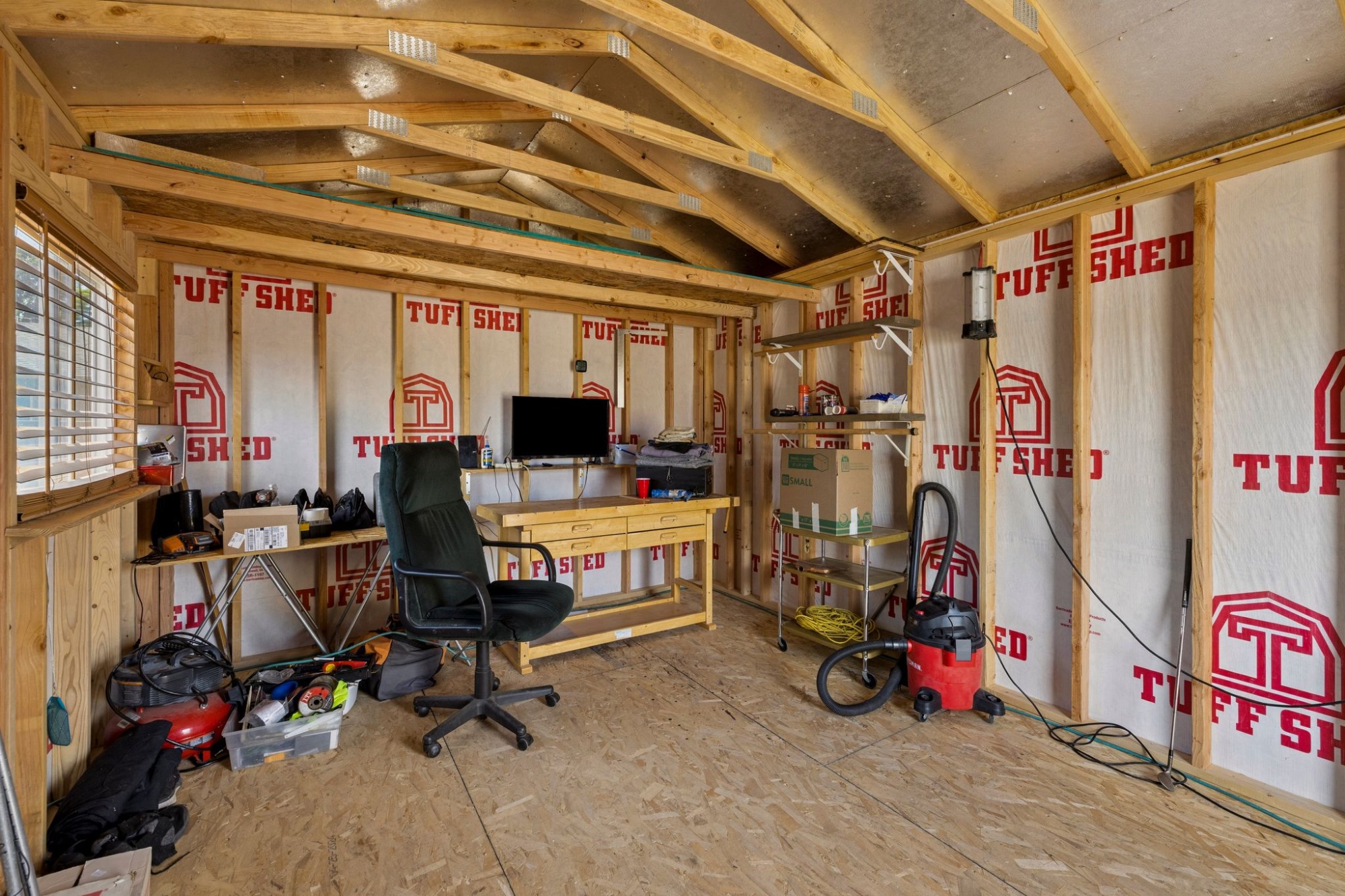 4024 North Gelding Drive