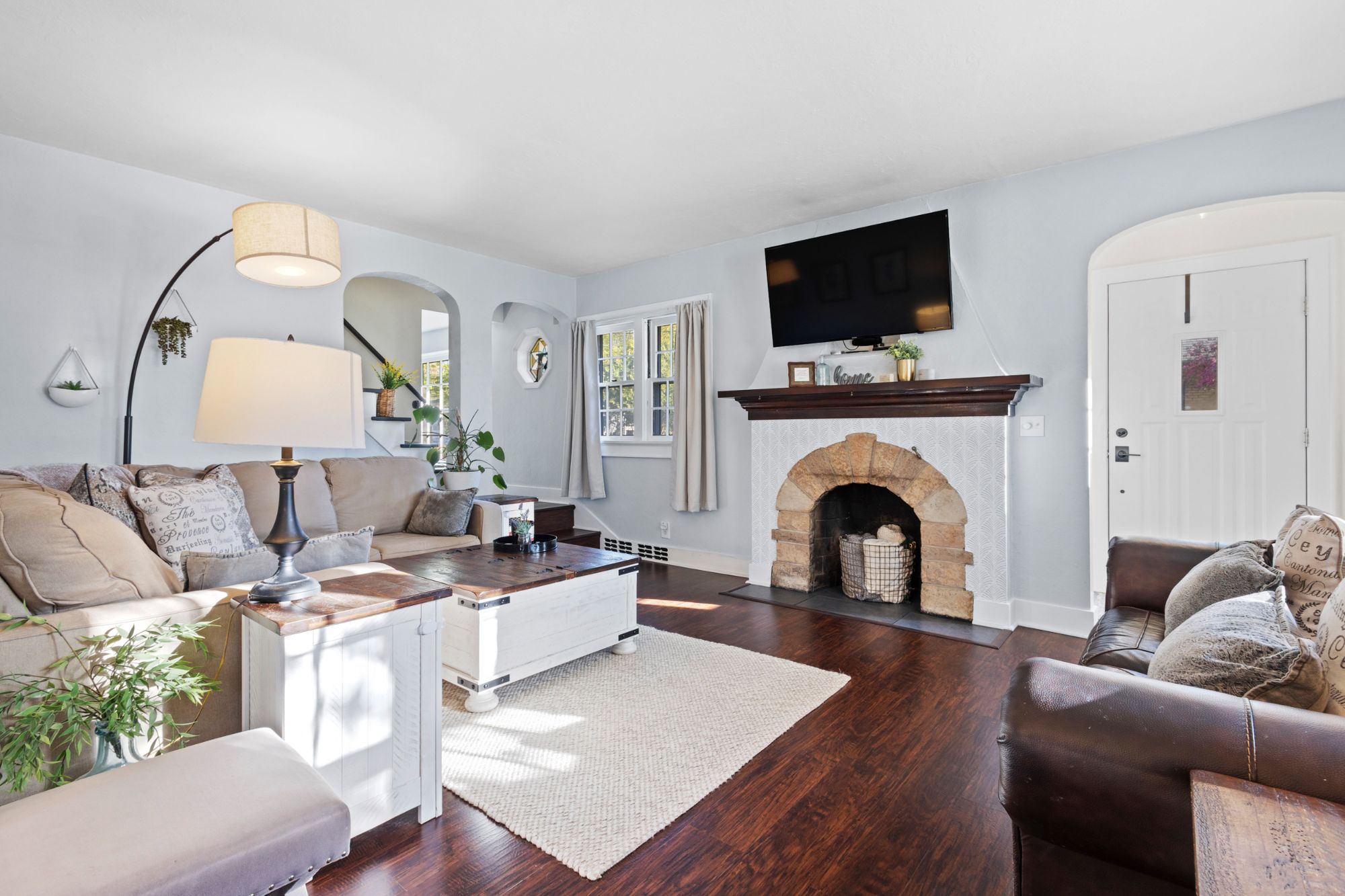 903 Allouez Place