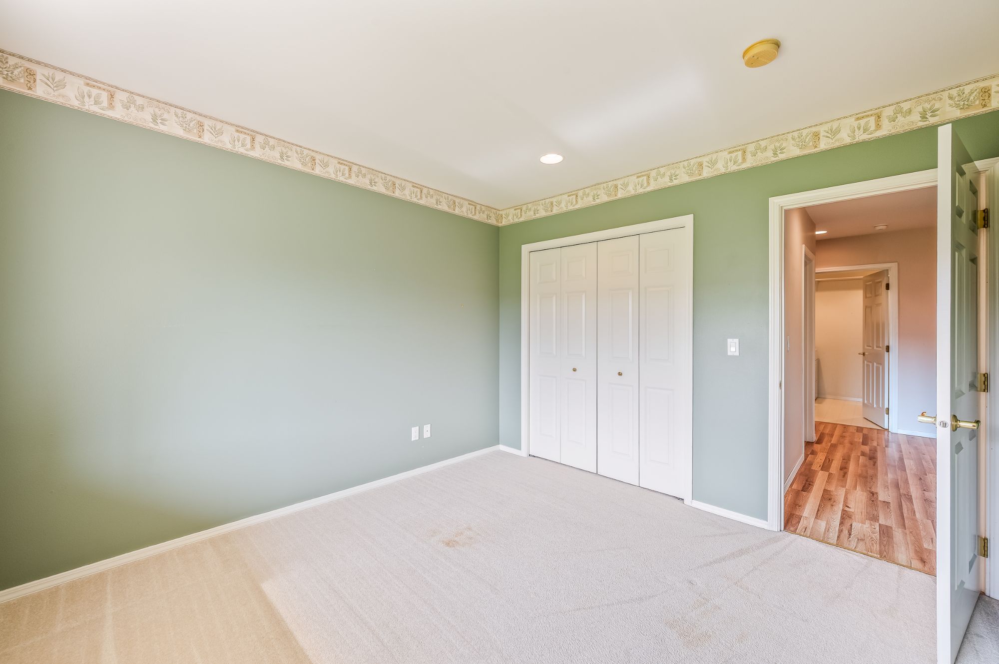 1380 Eastmont Ave Unit 1203