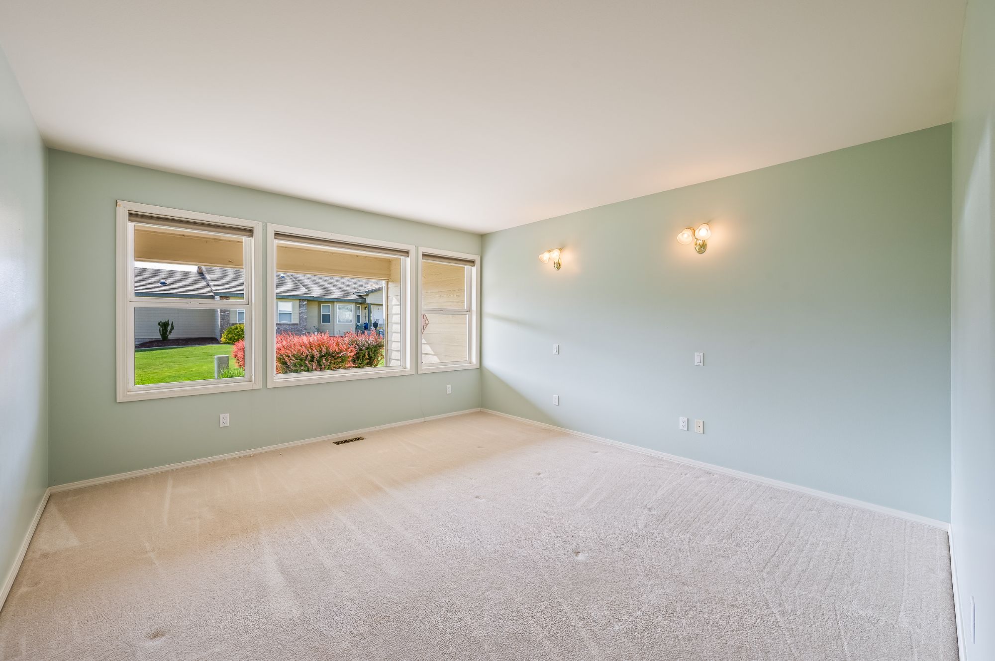 1380 Eastmont Ave Unit 1203