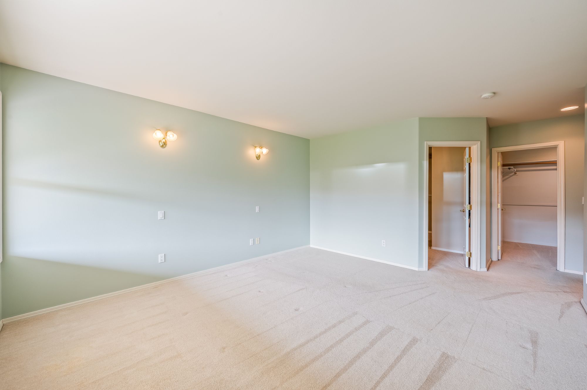 1380 Eastmont Ave Unit 1203