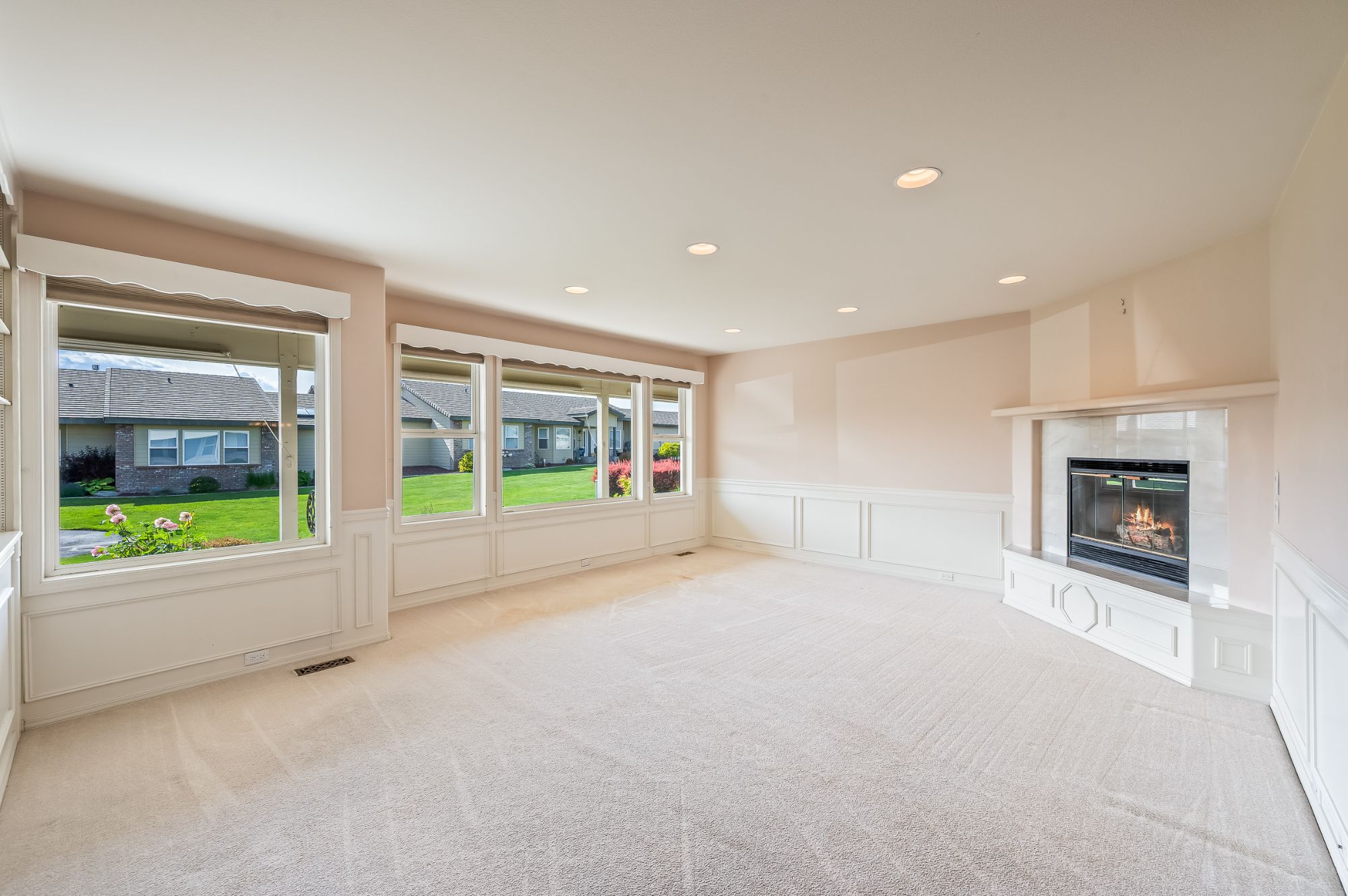 1380 Eastmont Ave Unit 1203