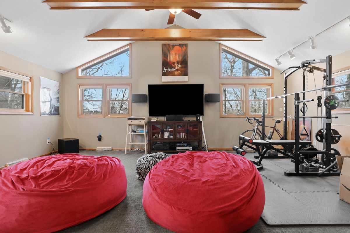700 Woodland Rd